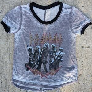 Retro Rock Band Tee Vintage style Tissue Graphic Tshirt Y2K Concert Top Small